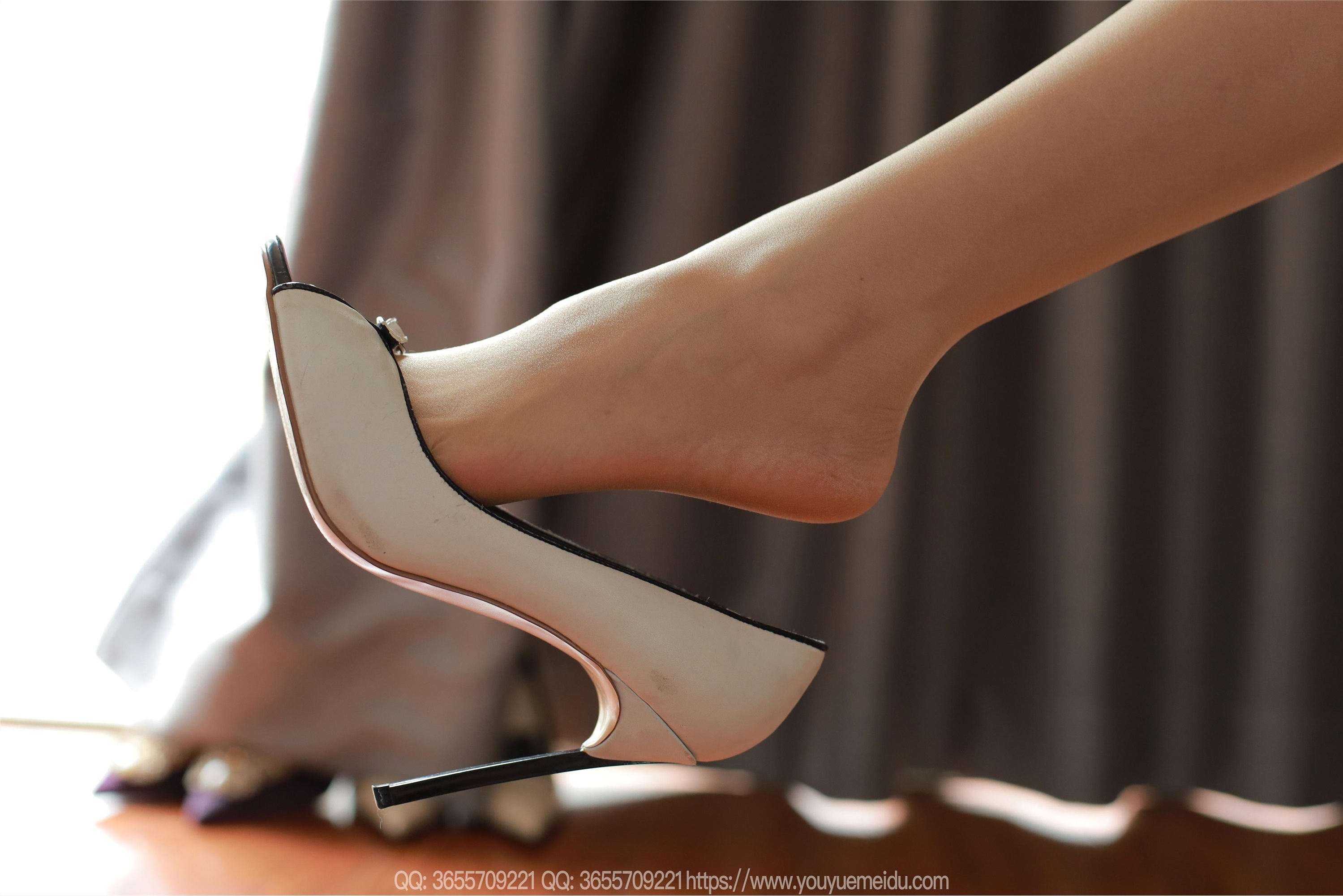 IESS异思趣向  2025.04.15 丝享家 2028 美子《鱼嘴高跟（上）》